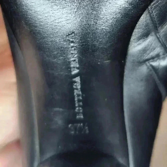 Bottega Veneta Black Leather Ankle Boots - Picture 5 of 16